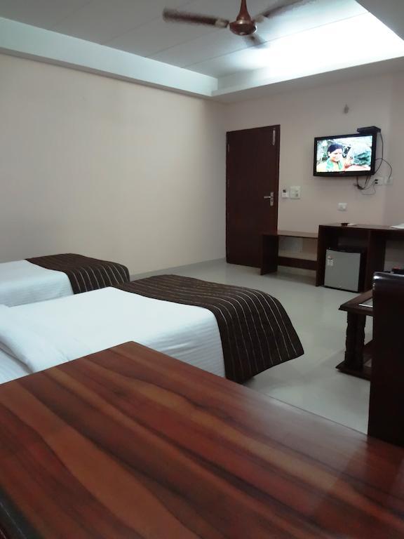 Hotel Kyron Deli Quarto foto